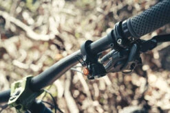 Cricket - Sonnette De Vélo Double Mode 11 Cricket - Sonnette De Vélo Double Mode -Vélos Boutique Granite Cricket Dual Mode Fahrradklingel GBL01 01 4