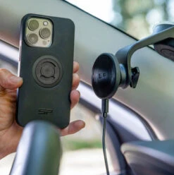 SP CONNECT Suction Mount -Vélos Boutique SPConnectSuctionMount SaugnapfSmartphoneHalterUsageCar
